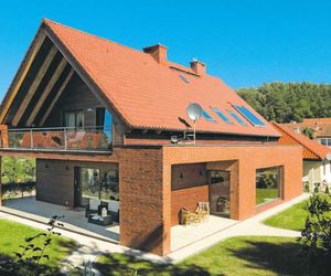 Remont ceglanej elewacji. Odnawianie murów z cegieł zwykłych i cegieł klinkierowych