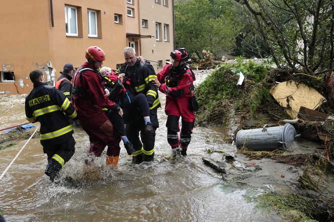 Burmistrz wyjechała na drogie wakacje, w tym czasie jej miasteczko zalała wielka fala. "Nie wrócę"