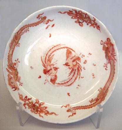 Miśnia – talerz porcelanowy z motywem chińskich smoków, ok. 1734 r. 