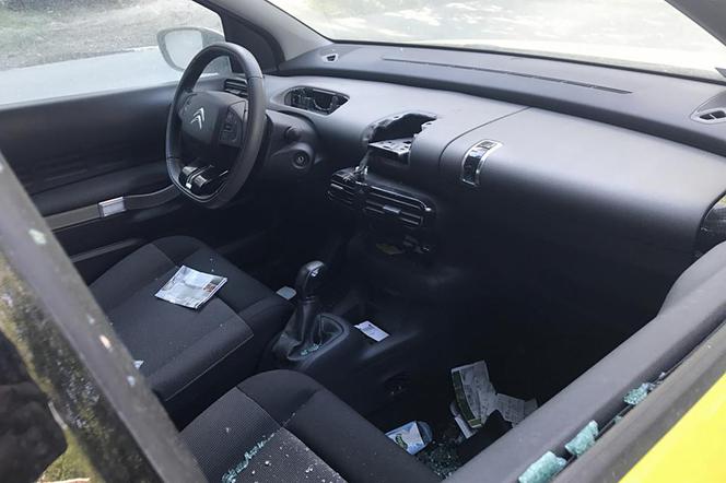 Rozkradziony Citroen C4 Cactus