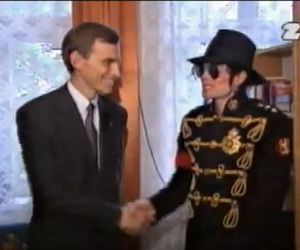 Michael Jackson zmarł 16 lat temu. Gdy odwiedził Polskę, wszyscy wstrzymali oddech. Te zdjęcia zachwycają