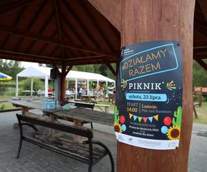 Niezwykły piknik przy Stawie w Lasocinie. Zobacz zdjęcia i relację! #DziałamyRazem