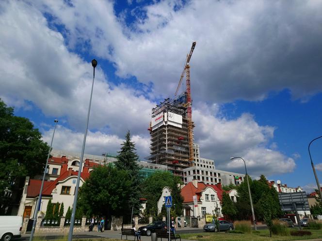 Szkieletor znika bezpowrotnie z panoramy Krakowa