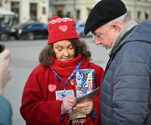 Tak Anna Dymna kwestuje na rzecz WOŚP