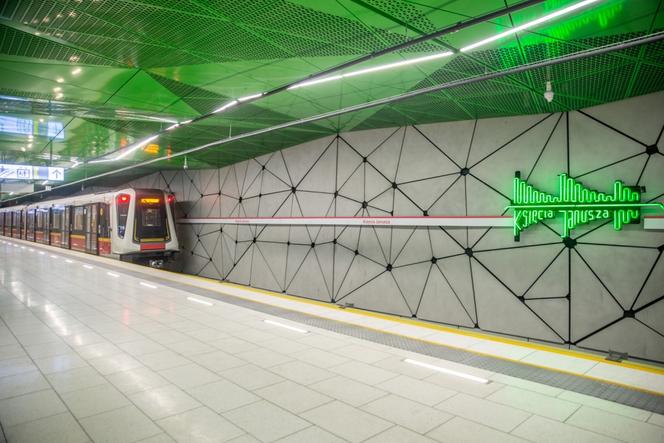 Stacja metra - Księcia Janusza
