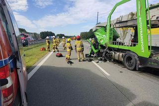 Tragiczny wypadek na S8 pod Łodzią. Nie żyje 22-latek, trasa na Wrocław zablokowana