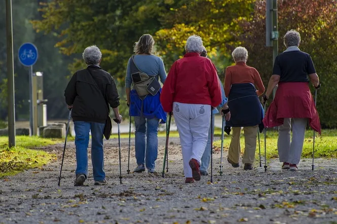 Warto zainstalować krokomierz w telefonie. Kto maszeruje, ten się lepiej czuje