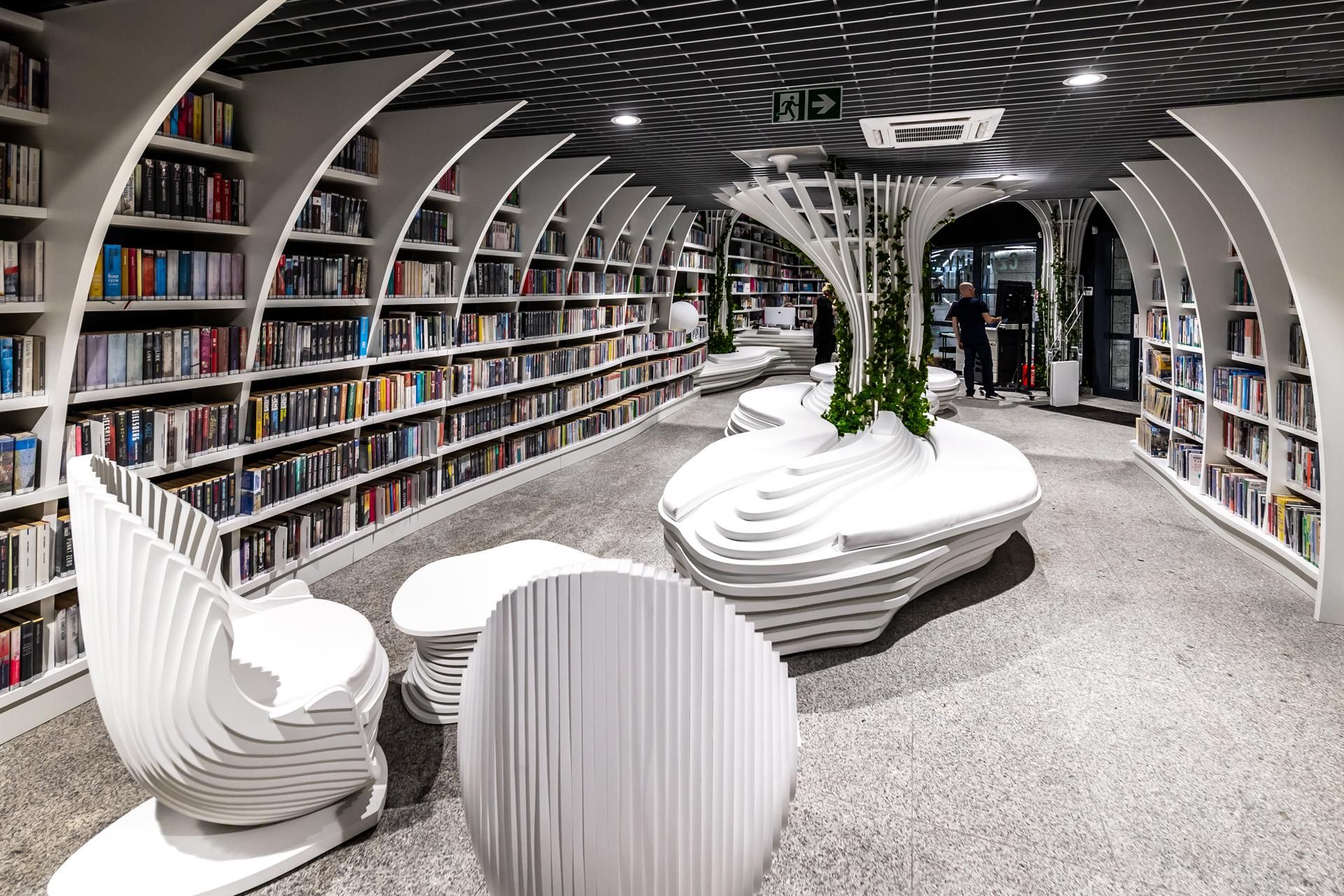 Metroteka – biblioteka na stacji metra M2 Kondratowicza w Warszawie