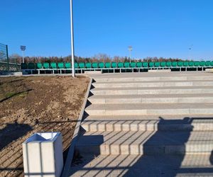 Stadion w Starachowicach gotowy. Kiedy na murawę wybiegną piłkarze?