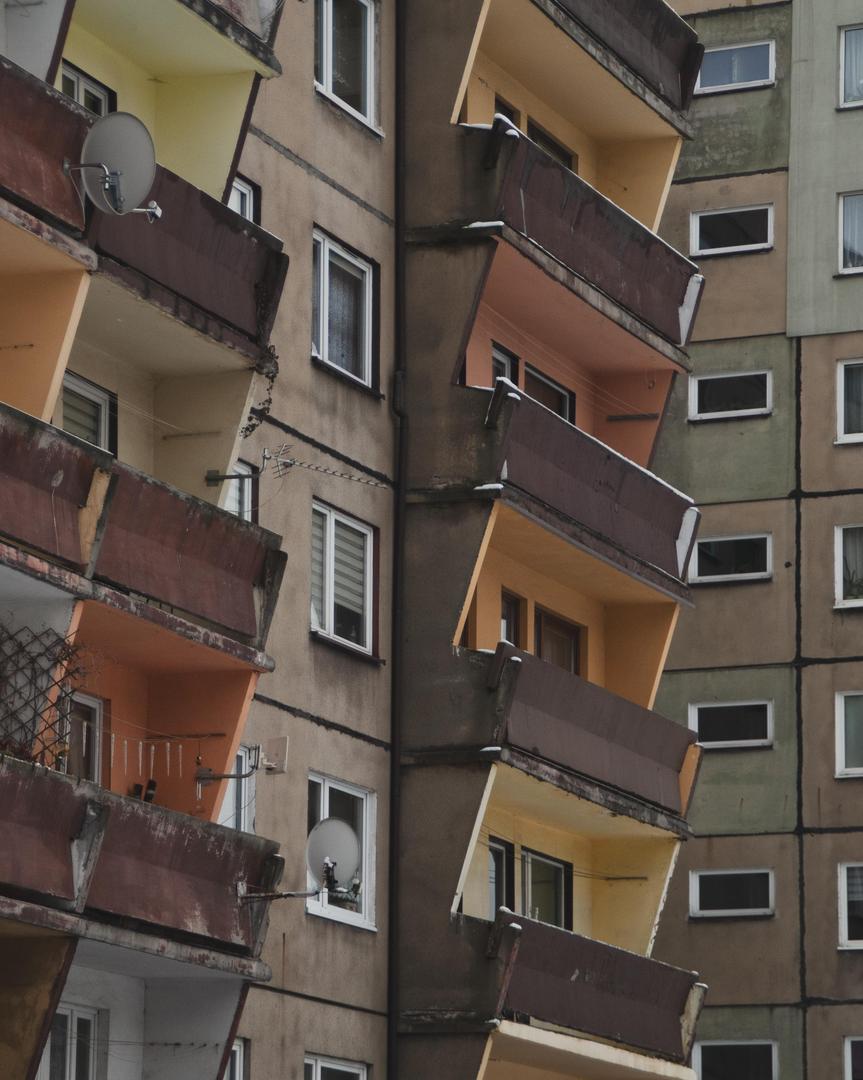 Na tym osiedlu w Sosnowcu czas się zatrzymał. Zobacz zdjęcia wyjątkowych bloków z wielkiej płyty