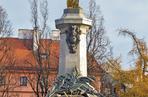Wysadzał pomnik Lenina, chce zniszczyć Kaczyńskiego