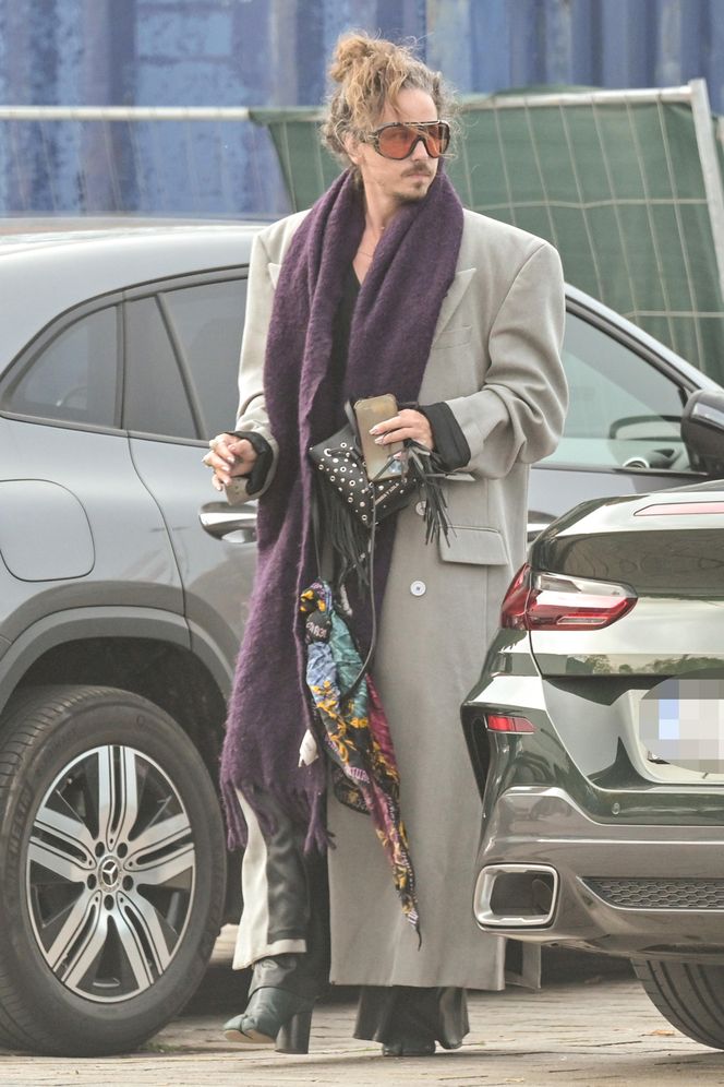 Michał Szpak. Na nogach ma racice