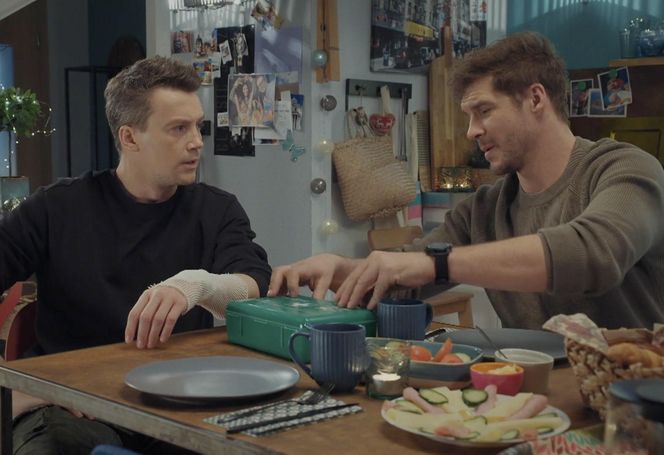 M jak miłość odc. 1865. Jakub Karski (Krzysztof Kwiatkowski), Marcin (Mikołaj Roznerski)