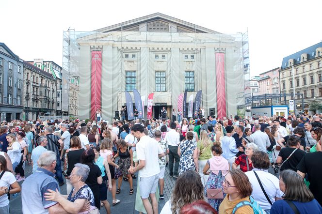 Potańcówka w Katowicach na Rynku "Roztańczony Wyspiański"