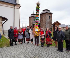 Rekordowe palmy i kiermasz świąteczny w Krynkach