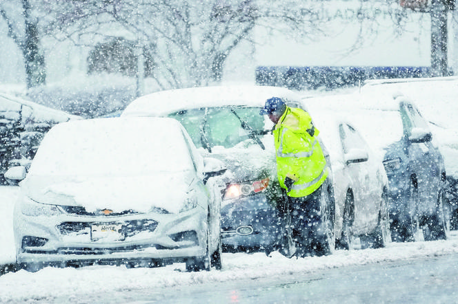 Śnieżyca uderzyła w wybrzeże