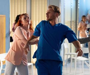 Na dobre i na złe odc. 955. Maks Beger (Tomasz Ciachorowski), Majka (Katarzyna Wuczko)