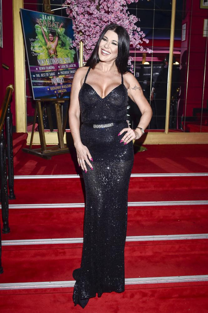 Wybory Miss Warszawy - prześwitujące kreacje gwiazd