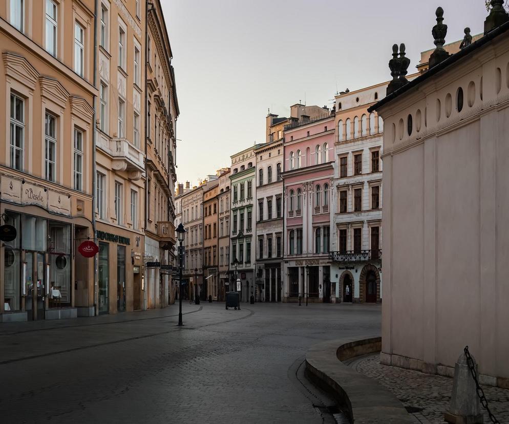 Te miasta w Polsce najszybciej pustoszeją. Spadek ludności jest naprawdę przerażający! [ZDJĘCIA]