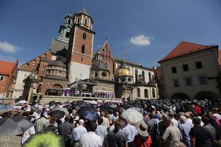 UROCZYSTOŚCI POGRZEBOWE KARDYNAŁA FRANCISZKA MACHARSKIEGO