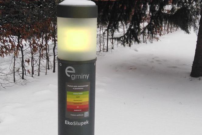 Na terenie Politechniki Krakowskiej stanęły dwa eko-słupki. Pomogą w badaniach naukowych