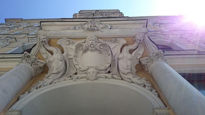 W Łodzi powstają szlaki turystyczne śladami detali architektonicznych