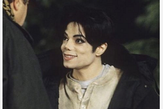 Michael Jackson żyje?! Fani widzą go na zdjęciu Paris Jackson!