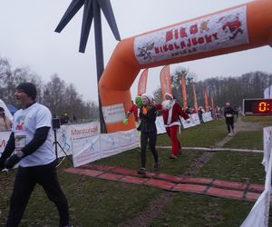 11. Bieg Mikołajkowy nad Jeziorem Strzeszyńskim w Poznaniu