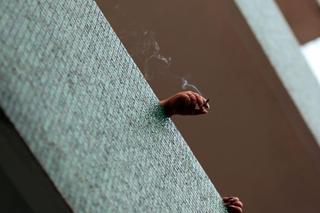 Zakaz palenia na balkonach i w oknach. Jest wniosek do Ministerstwa Zdrowia