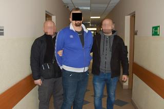 Uciekając chciał ROZJECHAĆ policjanta. Zatrzymały go dopiero strzały