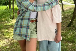 Barwy szczęścia nowy sezon. Asia (Anna Gzyra-Augustynowicz), Emil (Artem Malaszczuk) na planie