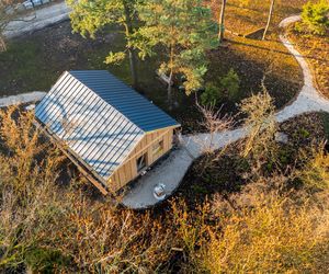 Odbudowa domków fińskich na Polu Mokotowskim