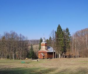 To najsławniejsza wieś w Małopolsce. Legenda głosi, że w miejscowym dworze zamieszkały diabły