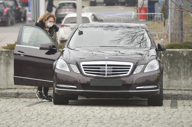 Izabela Trojanowska i Mercedes Klasy E