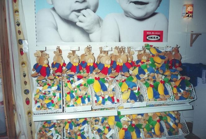 W 1998 roku w Krakowie otwarto sklep IKEA. Te zdjęcia nigdy wcześniej nie były publikowane!