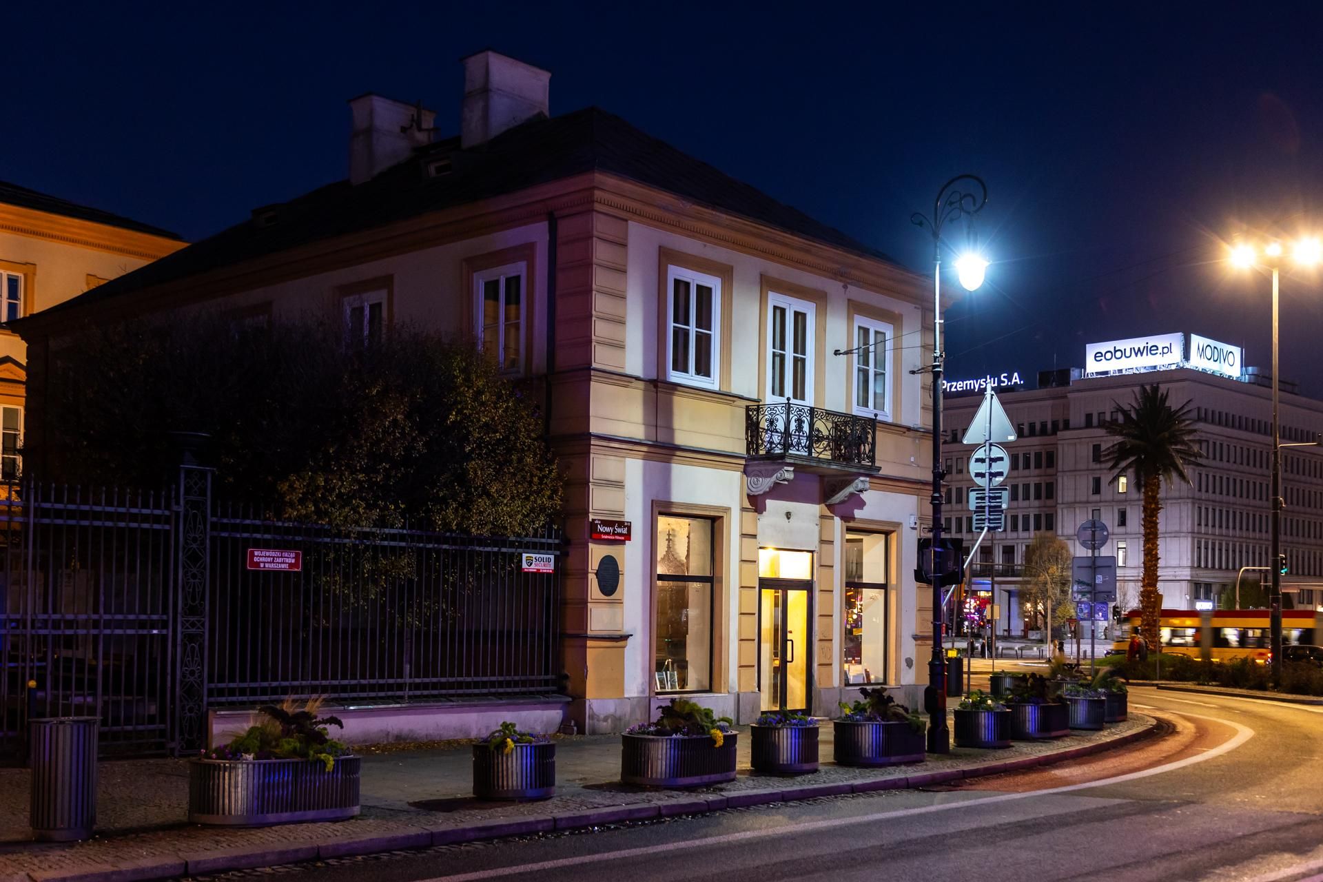 Apteka Michała Mutniańskiego, tzw. Gotycka