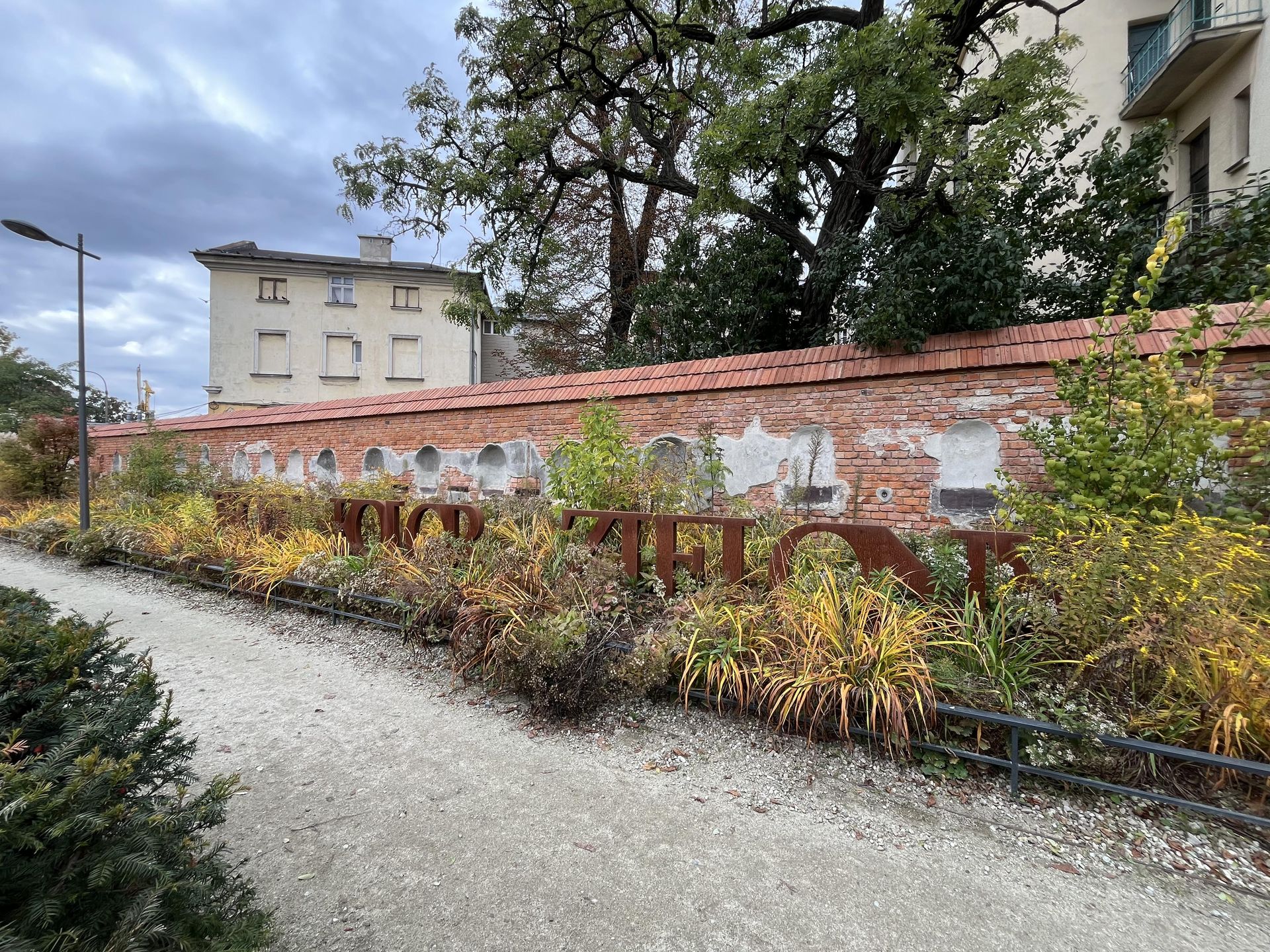 Park im. Wisławy Szymborskiej w Krakowie