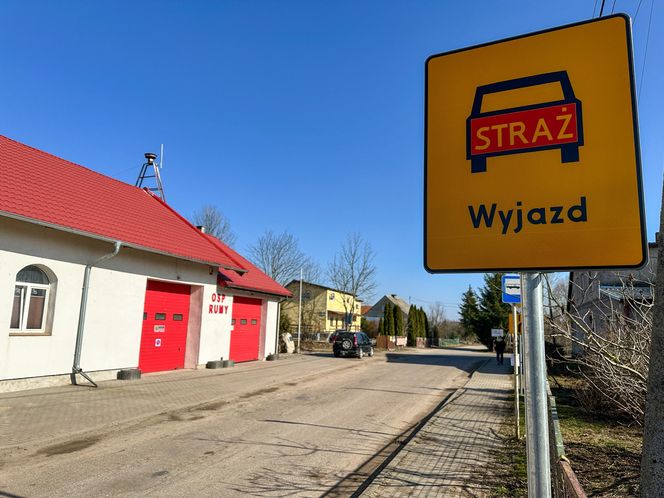 Stali i przyglądali się jak płonie ich dom. Padli ofiarą bezdusznego systemu. Wszystko przez absurdalne przepisy