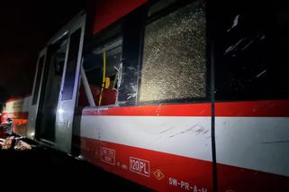 Zderzenie busa i pociągu pod Poznaniem. Są ranni!