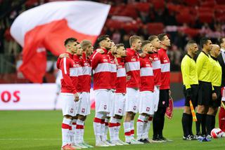 MECZE REPREZENTACJI POLSKI 2022 w piłkę nożną - kiedy i z kim gra Polska? [TERMINARZ]