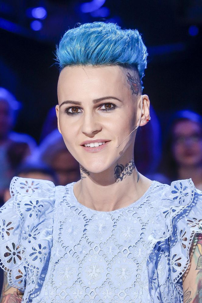 Chylińska nieźle się zmieniła. Duże usta i gładka twarz. Poznajecie ją jeszcze?