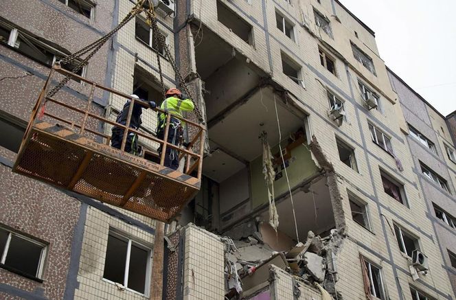 Noc grozy nad Ukrainą. Setki dronów i rakiet spadły na miasta