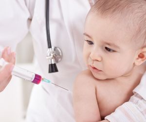 Szczepionka 6w1. Cena, dawkowanie i zalety szczepionek skojarzonych 6w1