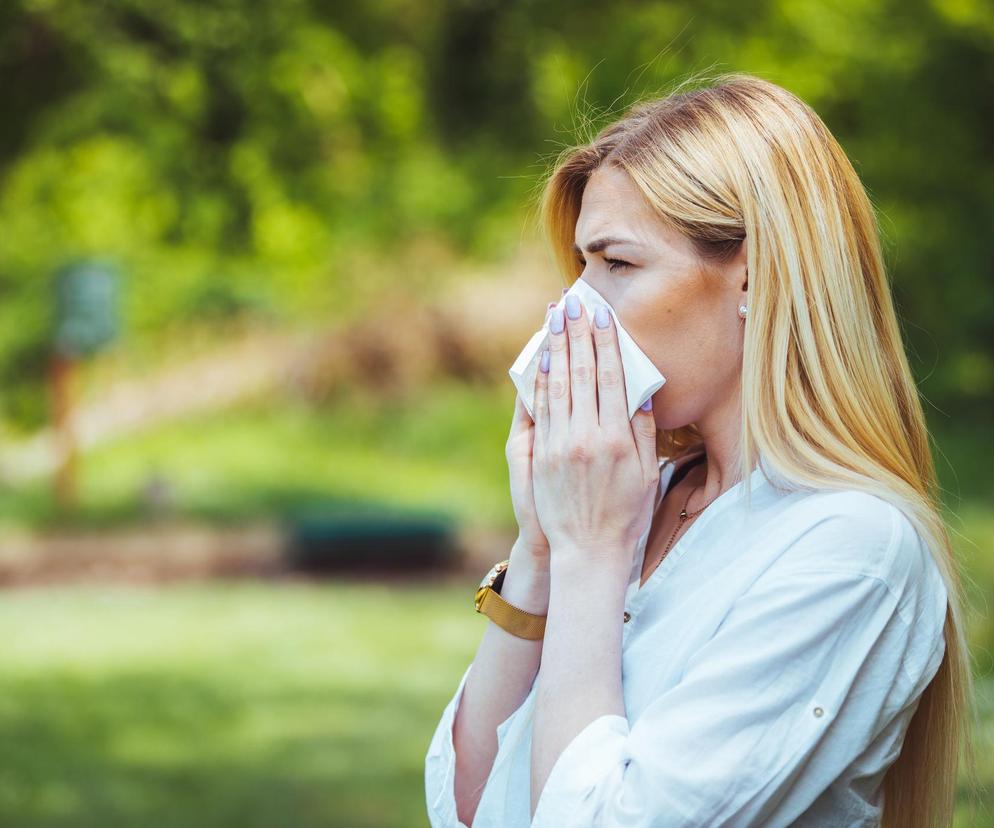 Sprawdź, co pyli w czerwcu i włącz do diety 3 rodzaje produktów. Poczujesz ulgę