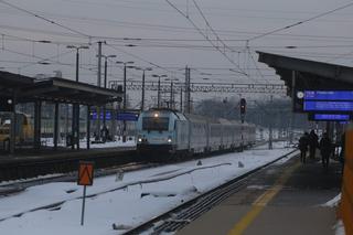 Pociągi nie pojadą przez Warszawę Zachodnią i Centralną. Horror dla pasażerów właśnie się zaczyna [SZCZEGÓŁY]