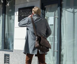 Arkadiusz Janiczek wychyla małpkę w samo południe