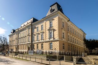 Życie w Architekturze 2025. Przebudowa i rozbudowa budynku w Bielsku-Białej przy ul. Słowackiego 15 dla potrzeb Sądu Rejonowego, mgr inż. arch. Wojciech Łapa