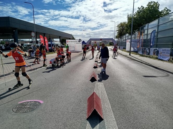 Zawody o Puchar Polski na nartorolkach Marwe Cup 2025 zostały zainaugurowane w Siedlcach