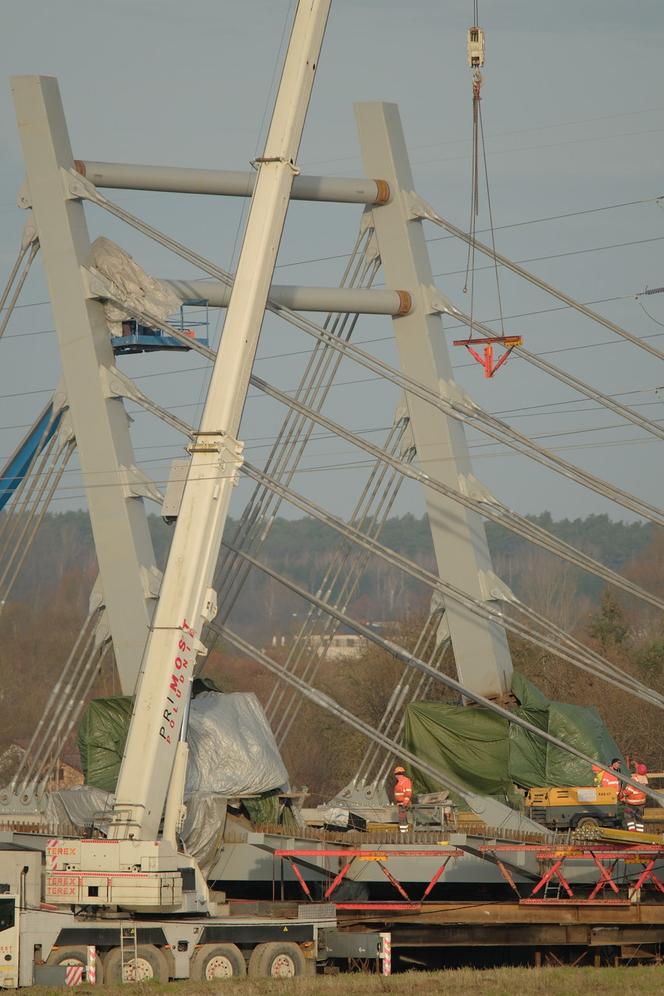 Poszło 30 mln zł i 160 t stali na tego kolosa. Most na ul. Żeglarskiej w Lublinie prawie gotowy