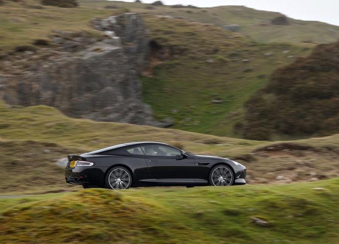 Aston Martin DB9 Carbon Edition